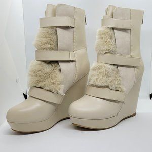 Juicy Couture, Boots